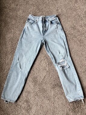 Abercrombie & Fitch Light Blue Distressed Mom Jean High Rise